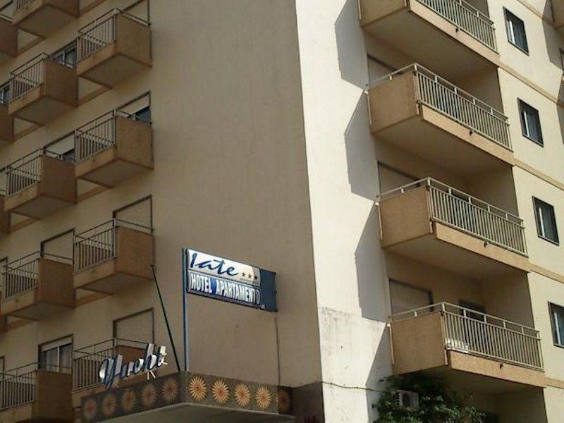 Hotel Apartamento Iate ปอร์ติเมา ภายนอก รูปภาพ